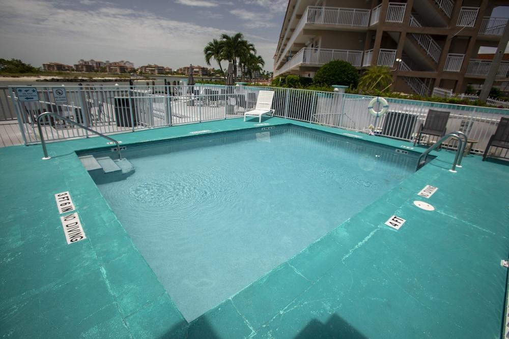 The Boathouse Motel Marco Island Exterior photo